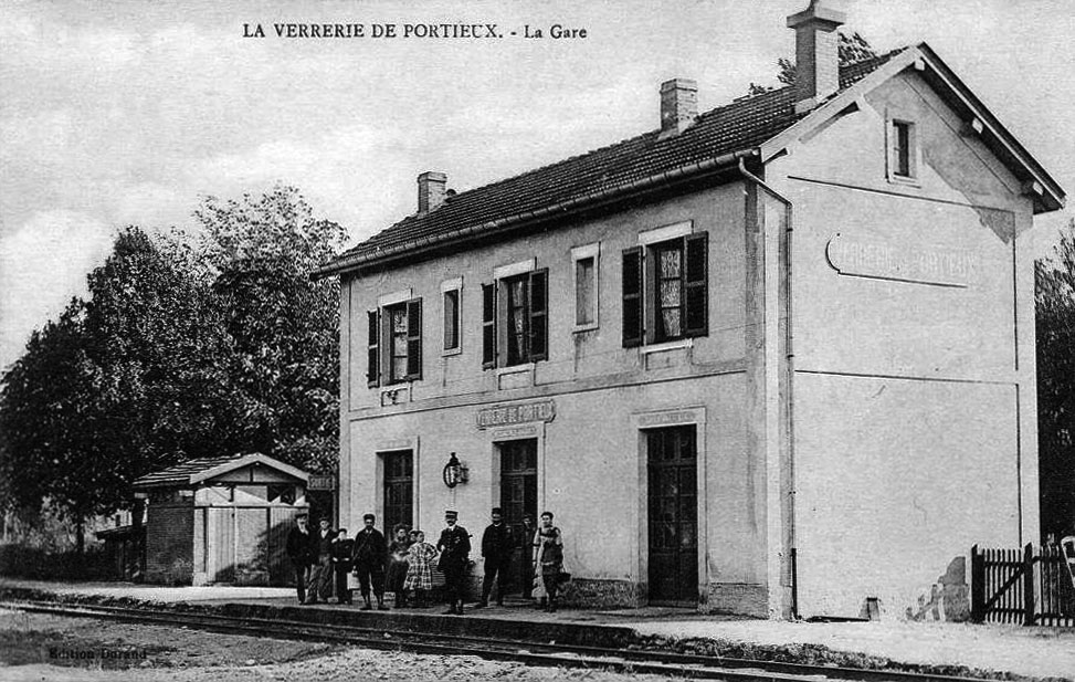 Gare-Verrerie-de-Portieux-intérieur-CPancienne