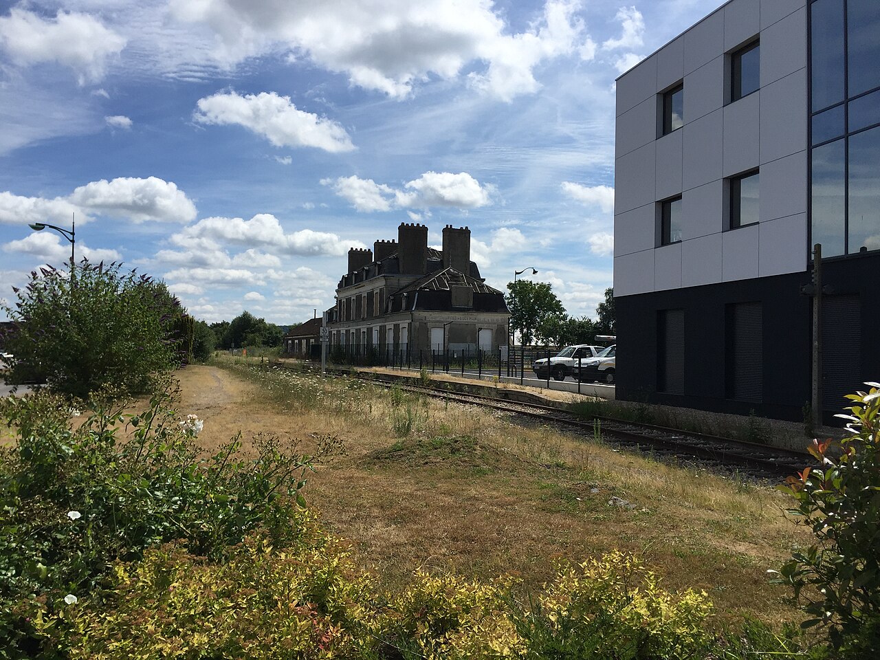 Gare de Pont-Audemer JUL2016 01